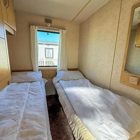 8 Berth Caravan With Free Wifi At Heacham Holiday Park In Norfolk Ref 21008E Exterior photo